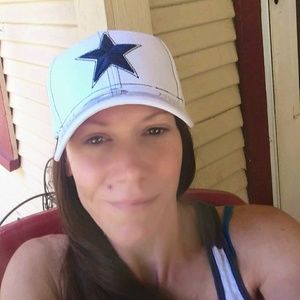 Meet your Posher, Joye